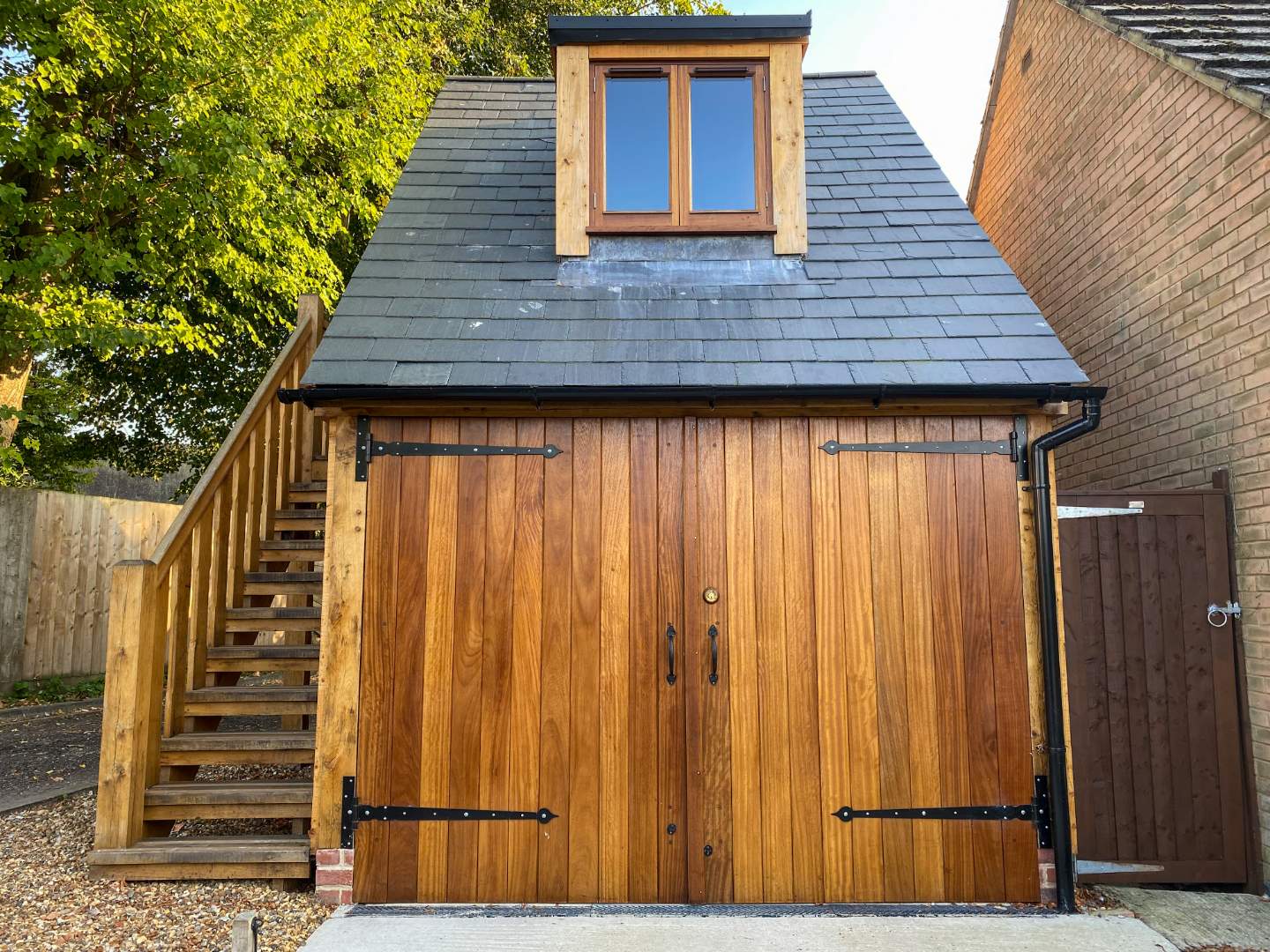 1 bay oak garage with room above