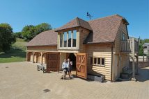 4-Bay-Oak-Frame-Garage-with-1t-Floor-English-Heritage-Buildings-16