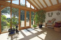 Oak-Frame-Extension-Internal-English-Heritage-Buildings-2