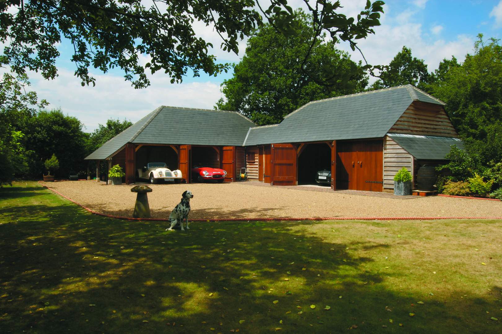 Oak-Frame-Garage-Complex-English-Heritage-Buildings-46