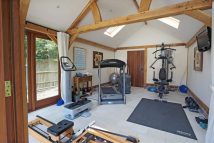 Oak-Frame-Home-Gym-English-Heritage-Buildings-6